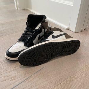 Air Jordan 1 Retro High Brown/Black size 11 men’s